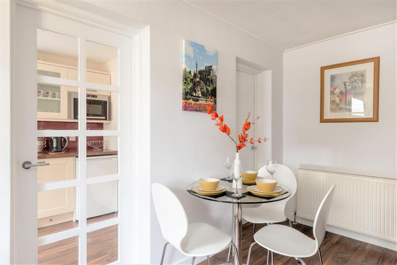 Stunning 1 Bed At Holyrood Palace & Arthurs Seat 爱丁堡 外观 照片