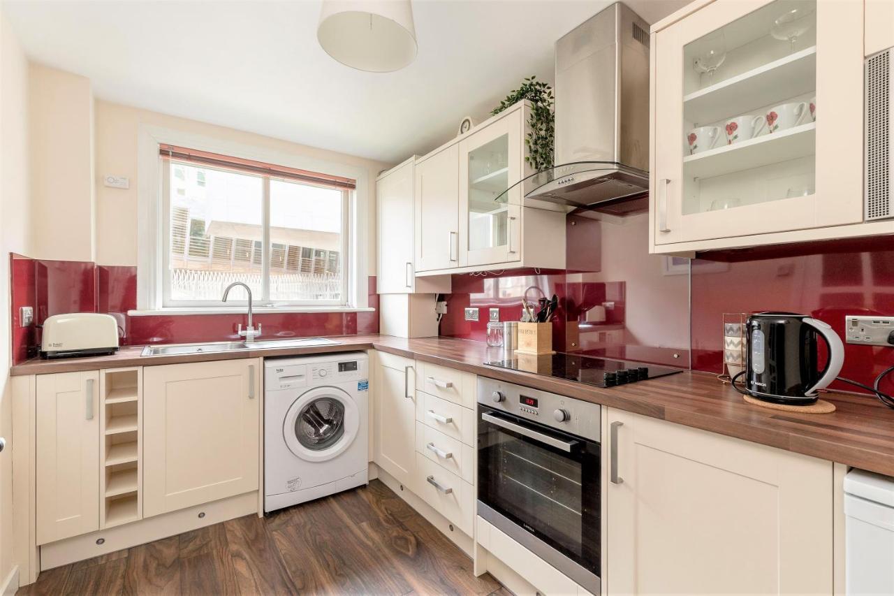 Stunning 1 Bed At Holyrood Palace & Arthurs Seat 爱丁堡 外观 照片