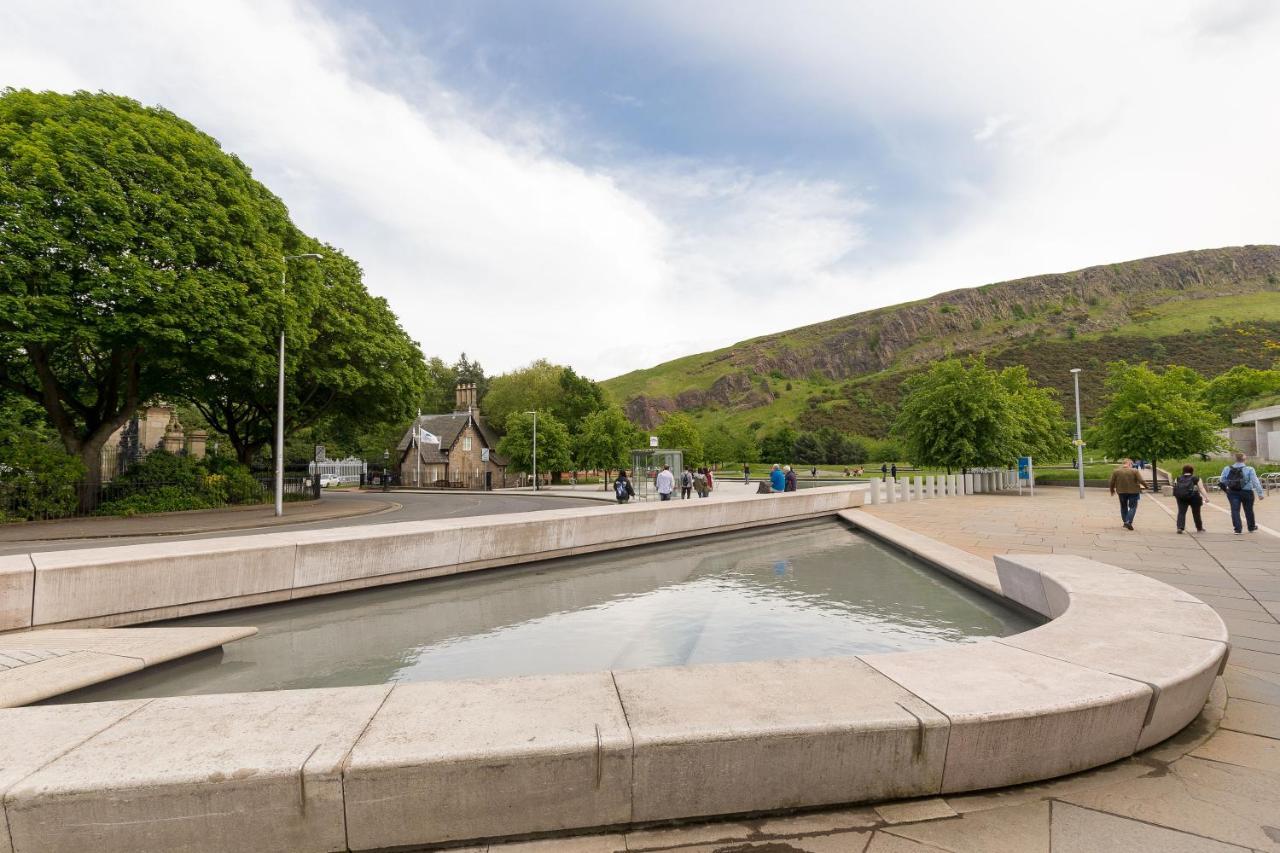 Stunning 1 Bed At Holyrood Palace & Arthurs Seat 爱丁堡 外观 照片