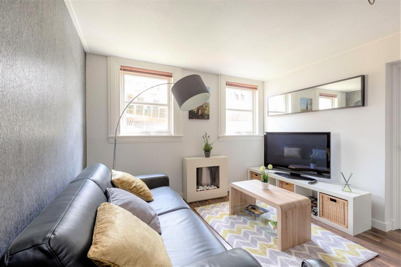 Stunning 1 Bed At Holyrood Palace & Arthurs Seat 爱丁堡 外观 照片